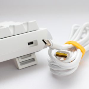 Геймърскa механична клавиатура Ducky One 3 Pure White SF 65%, Hotswap Cherry MX Black, RGB, PBT Keycaps - Image 7