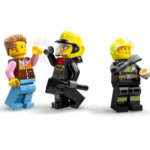 LEGO City - 4x4 Fire Truck with Rescue Boat - 60412 - Image 3