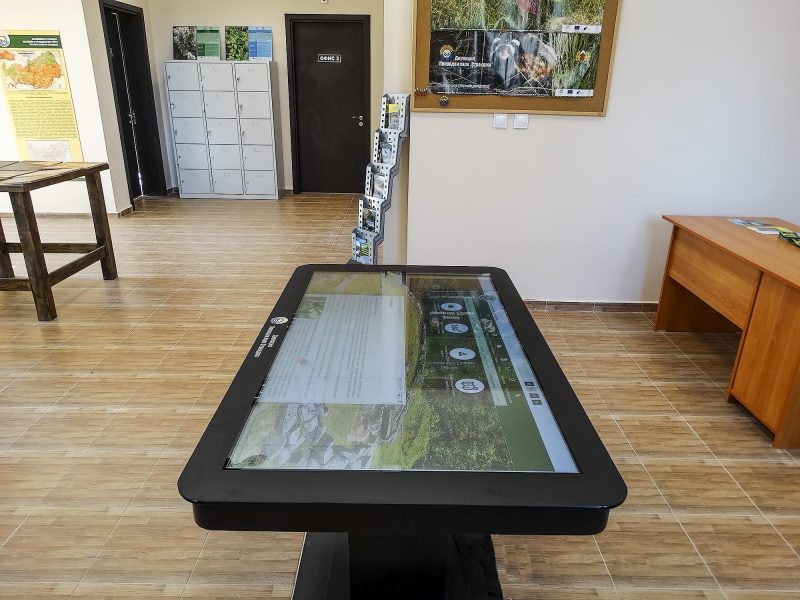 Интерактивна маса InfoDart T435 - Image 4
