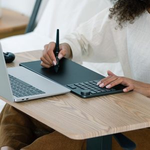 Графичен таблет HUION Inspiroy Keydial KD200, USB-C, Bluetooth, Metal Grey - Image 2