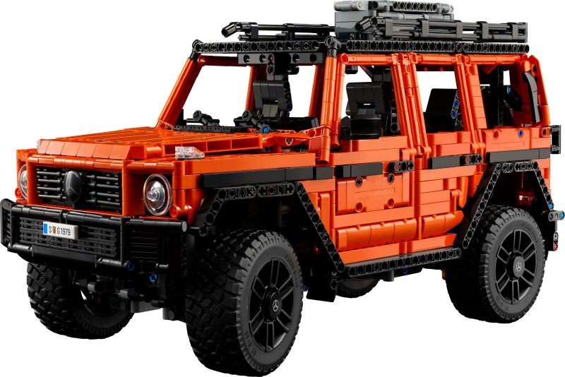 LEGO Technic - Mercedes Benz G500 Professional Line, 42177 - Image 2