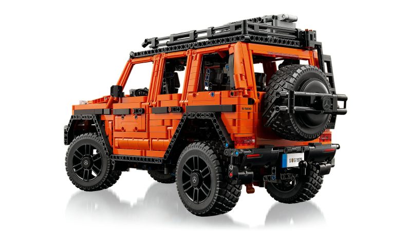LEGO Technic - Mercedes Benz G500 Professional Line, 42177 - Image 3