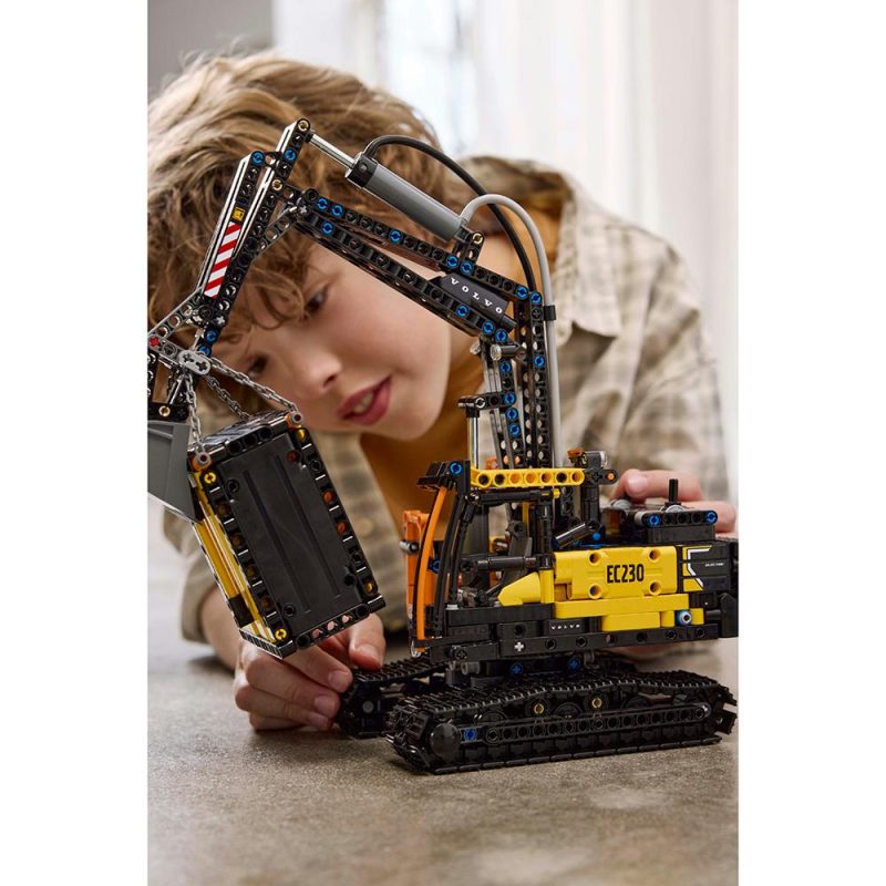 LEGO Technic - Volvo FMX LKW, 42175 - Image 4