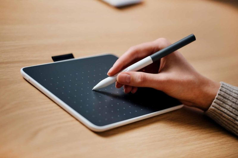 Графичен дисплей таблет Wacom One Pen tablet Small, Bluetooth 5.1, Бял - Image 4