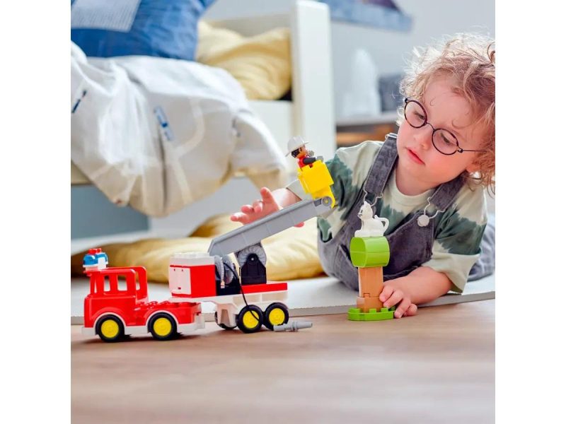 LEGO DUPLO - Fire Truck - 10969 - Image 5
