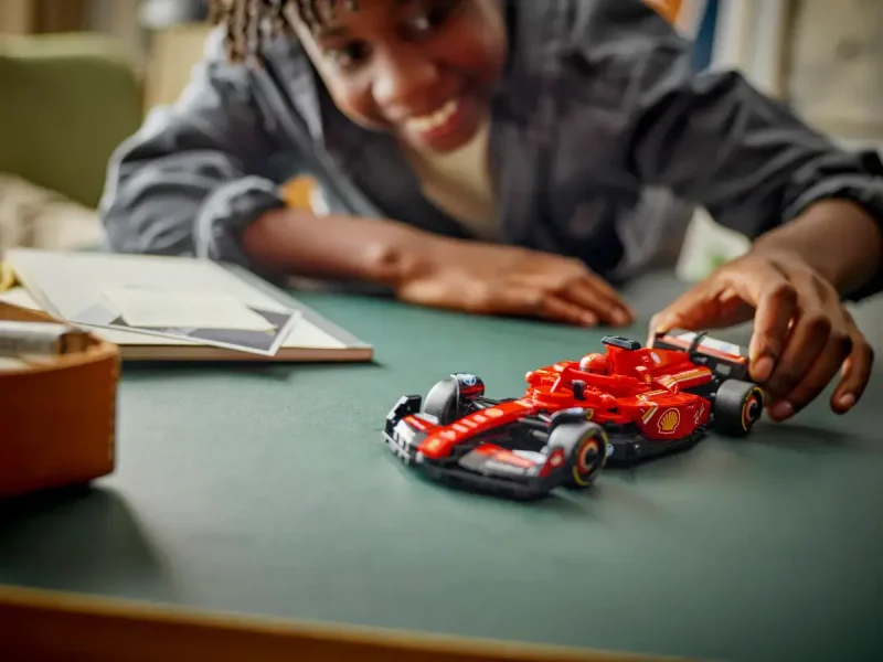 LEGO Speed Champions -Ferrari Sf-24 F1® Race Car 77242 - Image 6