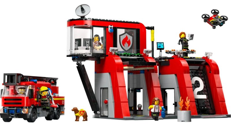 LEGO City - Fire Station with Fire Truck - 60414 - Image 3