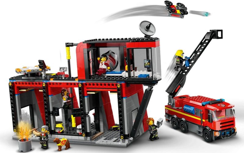LEGO City - Fire Station with Fire Truck - 60414 - Image 4