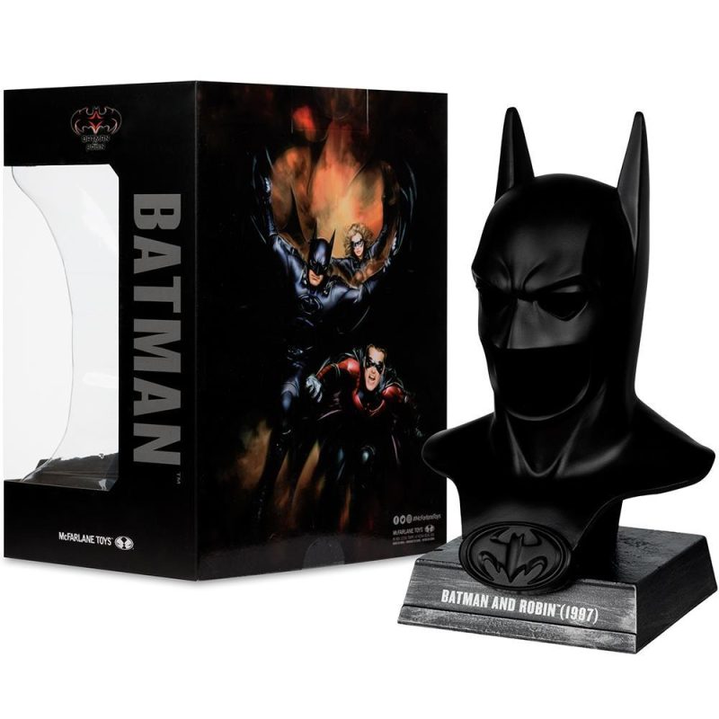 Фигурка DC Direct Batman (Batman and Robin) Cowl Replica 1:3 Scale - Image 4