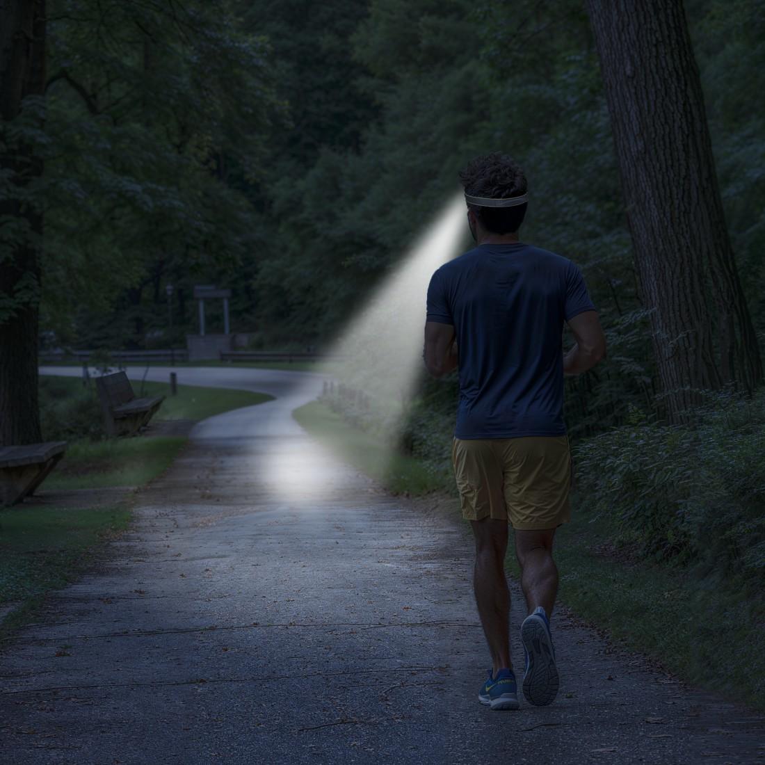 HAMA Фенер Челник HL200" LED, батерии, спорт, 4 режима - Image 3